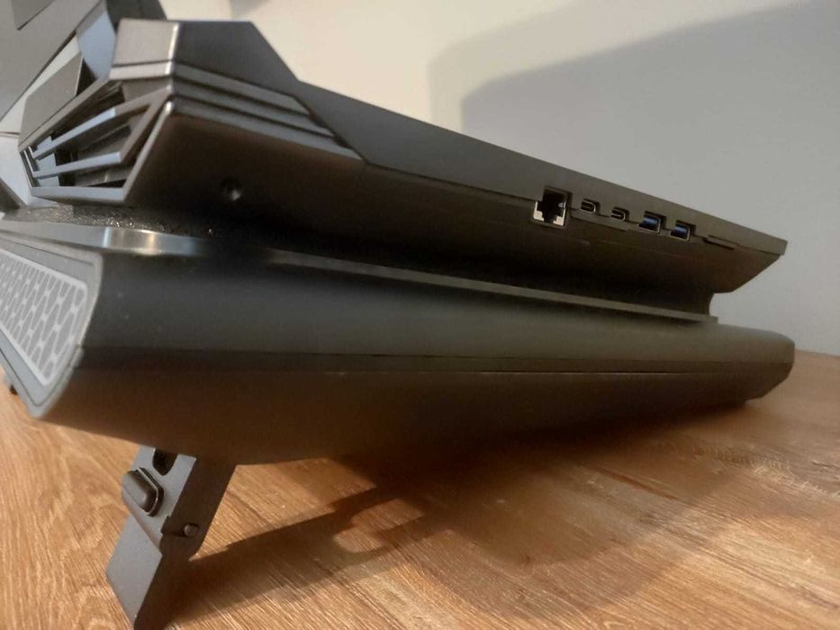 Hyperbook x77 | i9 9900K | RTX 2080 8GB | 64GB RAM | 3TB SSD NVMe