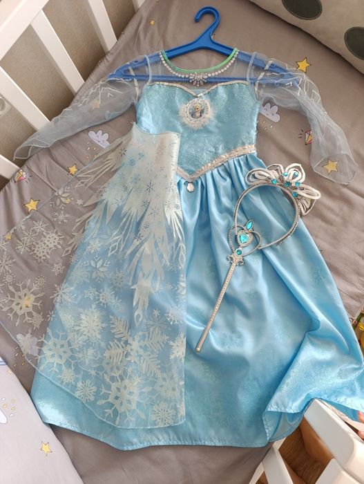 Сукня Ельзи, карнавальний костюм