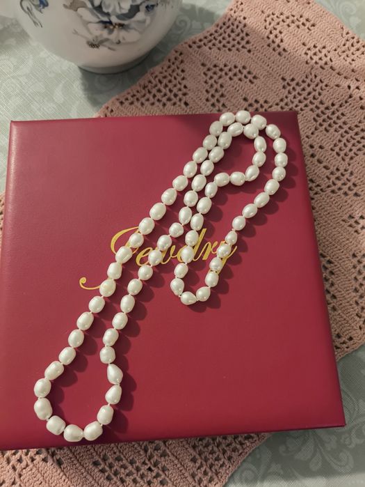 Długi naszyjnik z prawdziwych naturalnych pereł