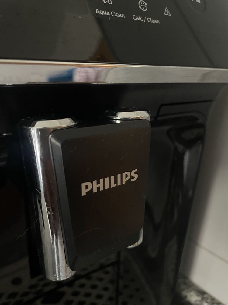 Máquina de Café Automática PHILIPS EP2221/40