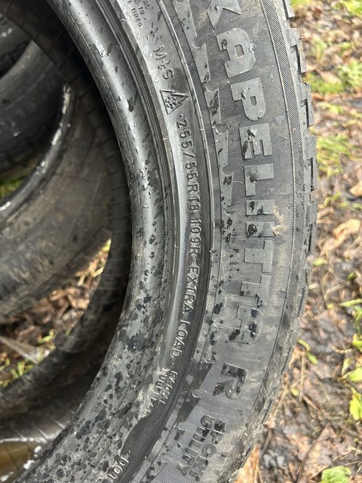 Резина на авто зима  колеса в гарному стані. Одне колесо з латкою