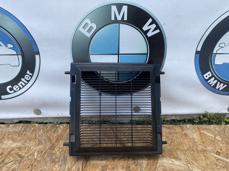 Корпус дополнительного радиатора bmw G30 G31 G32 G12 рамка радиатора