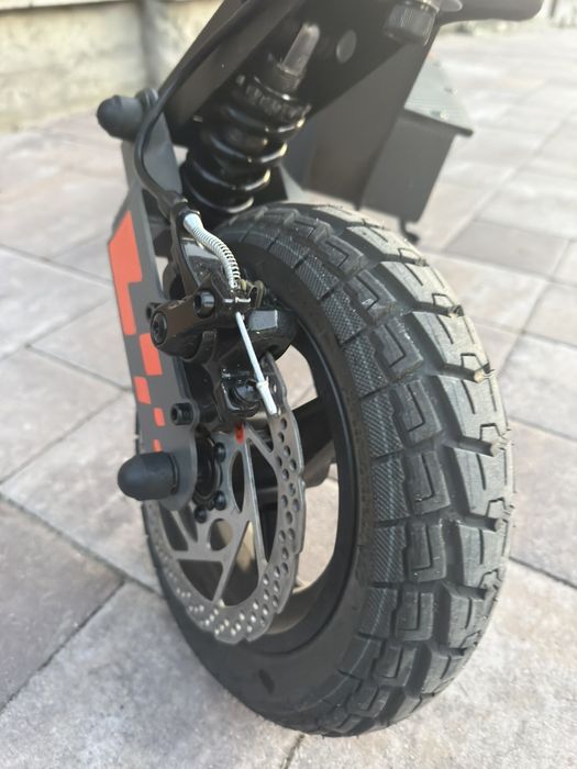 Електросамокат Kukirin G2 2025.