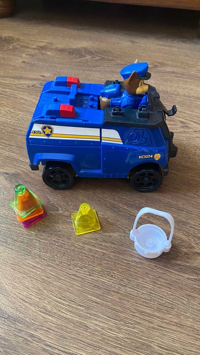 Psi Patrol - Radiowóz policyjny + figurka pieska Chase'a