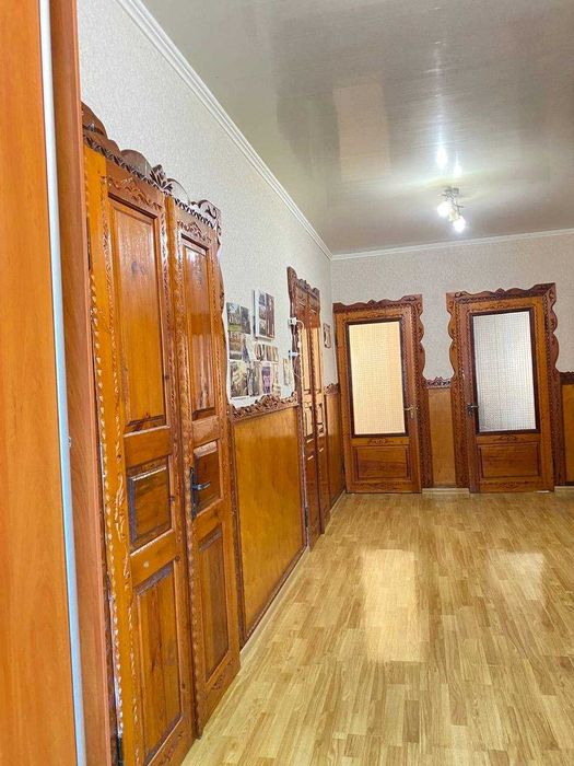 Продам будинок з ремонтом і ділянкою 5 сот, Гідропарк!