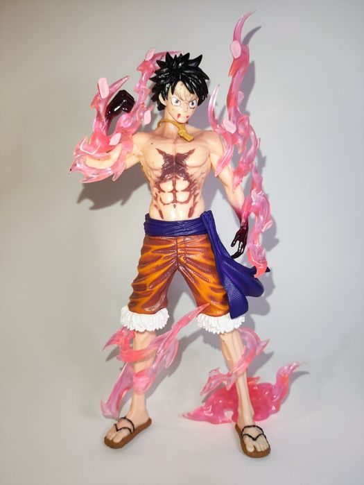 Luffy com Haki – Figura de 24cm (One Piece, PVC)