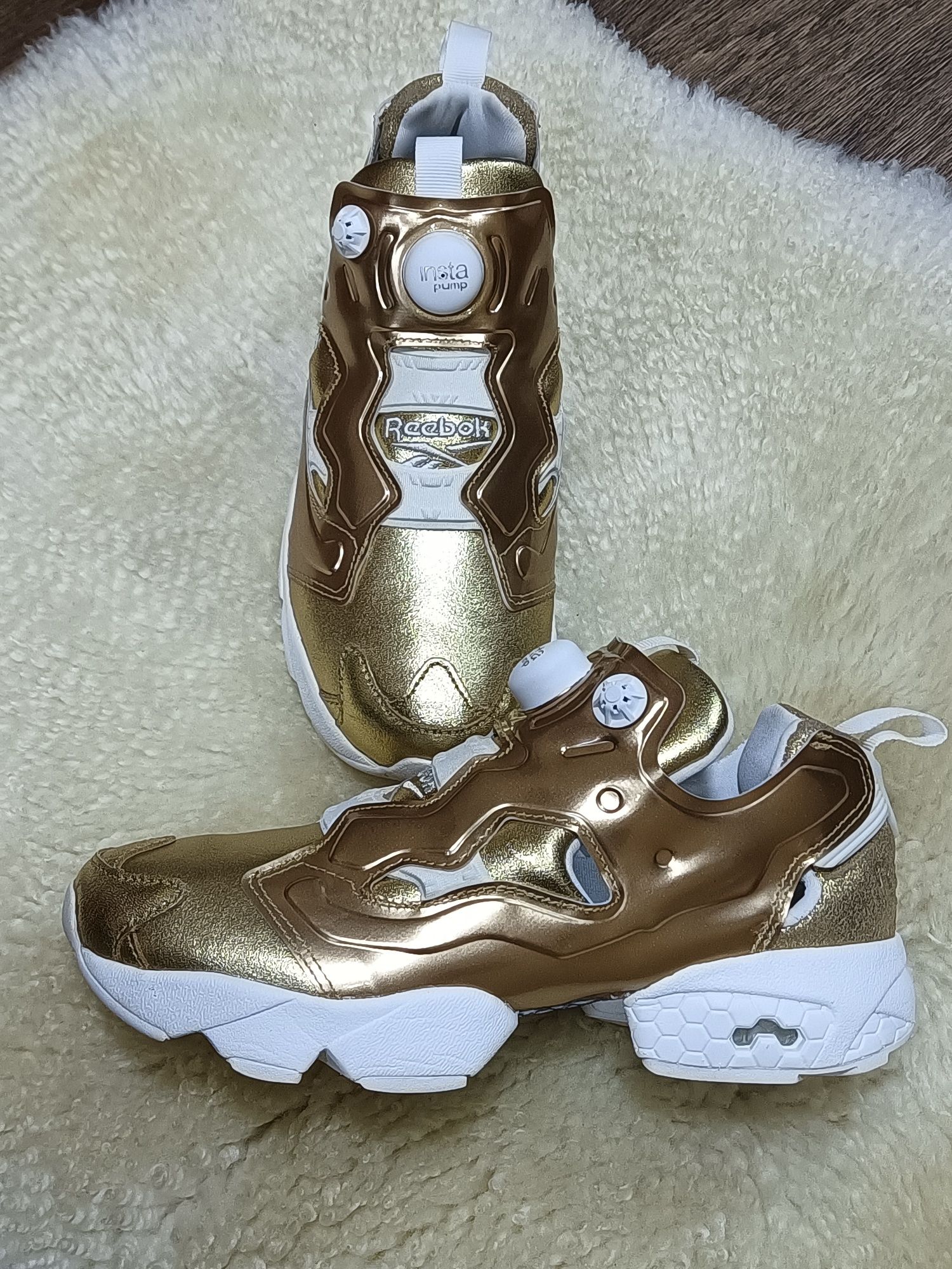 Кросівки жіночі Reebok InstaPump Fury Celebrate 'Brass' (устілка 24см)