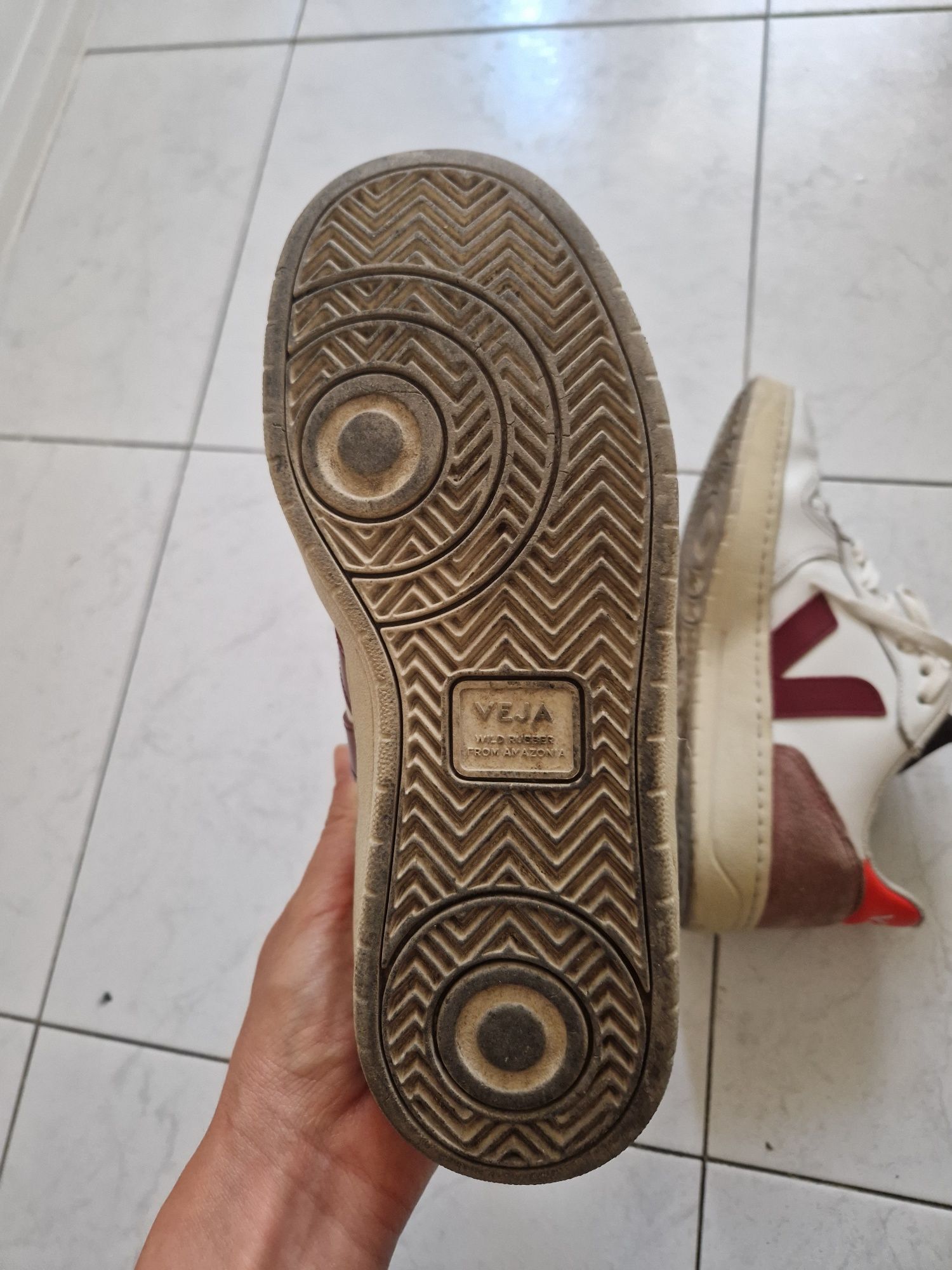 Sapatilhas veja 37