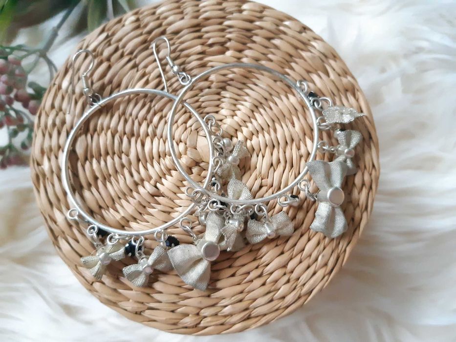 boho kolczyki koła kokardy romantyczne srebrny beżowy czarny