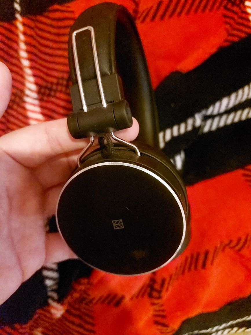 Słuchawki bezprzewodowe Bluetooth + mikrofon  / nowe