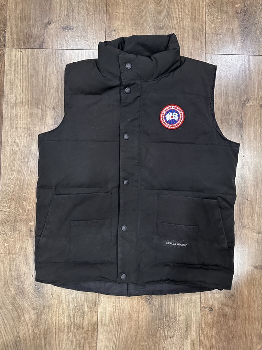 Оригинальная жилетка Canada Goose