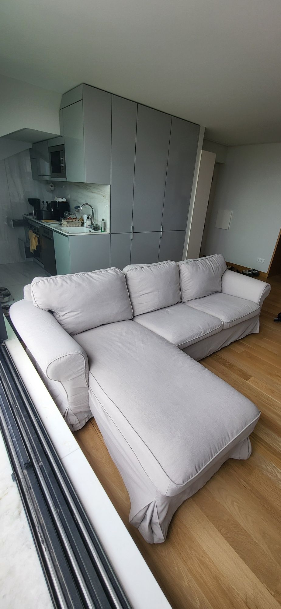 Sofá  Ektorp com Chaise Long