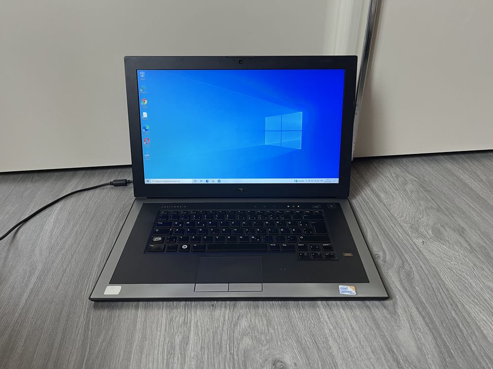 Ноутбук Dell