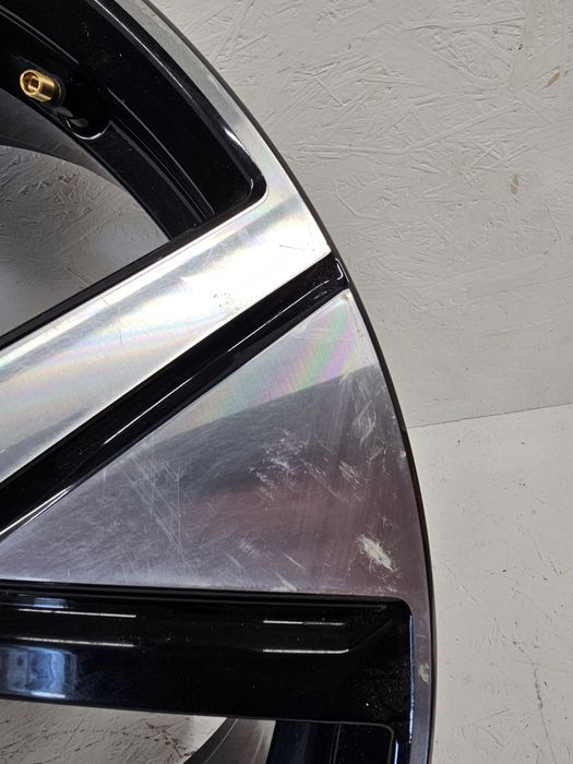 Felga Volvo XC40 5x108 19" 7,5J ET50,5