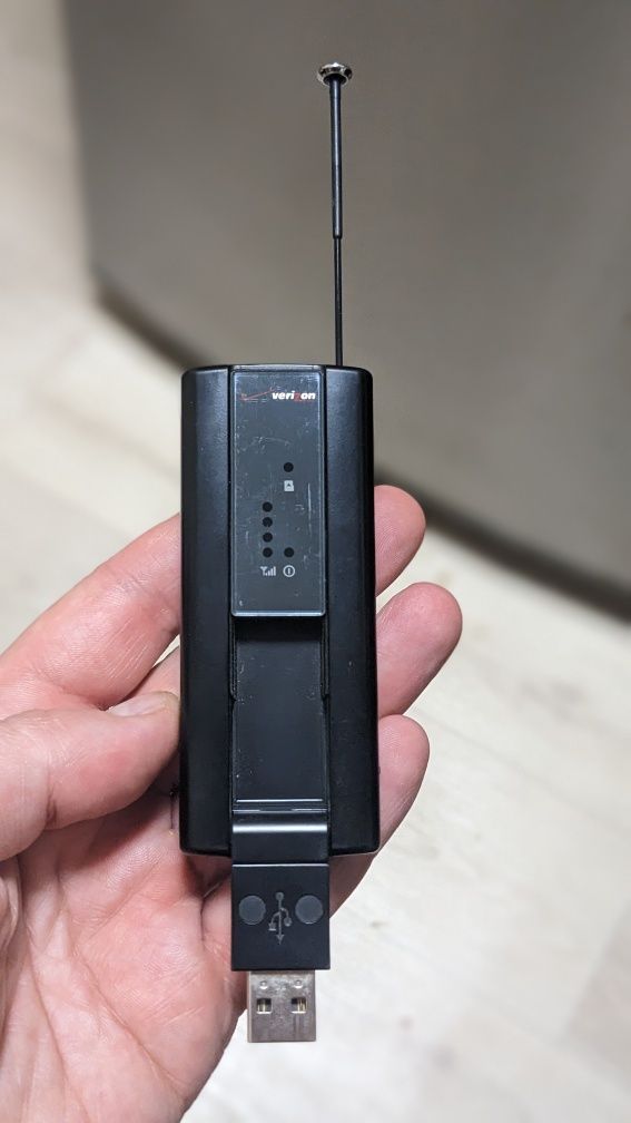 USB 3G модем Verizon PP4PX-600
Интерфейс: USB