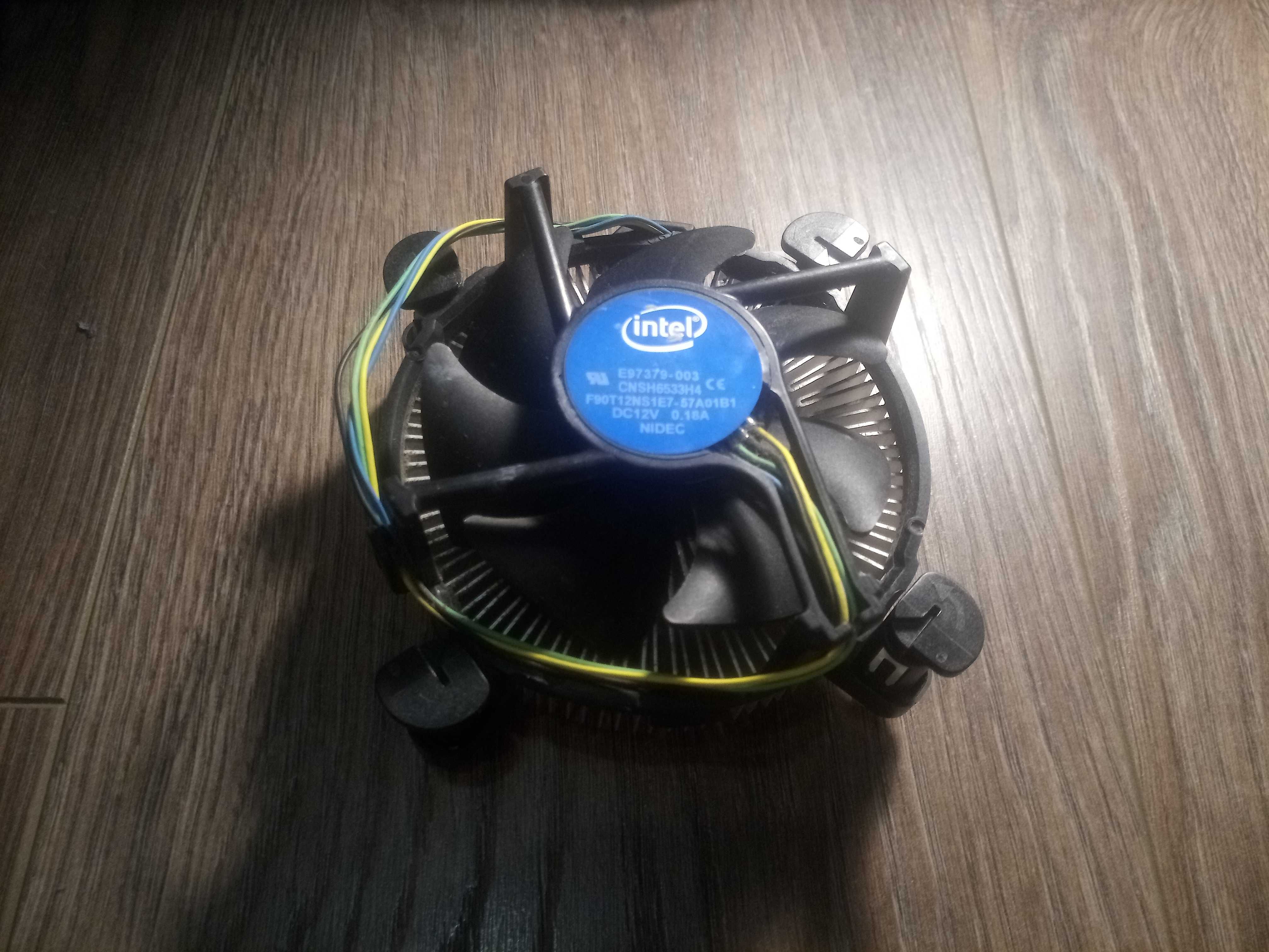 Материнка (lga 1151) Asus h110m-k+pentium G4560+Kingston DDR4 2133 8gb