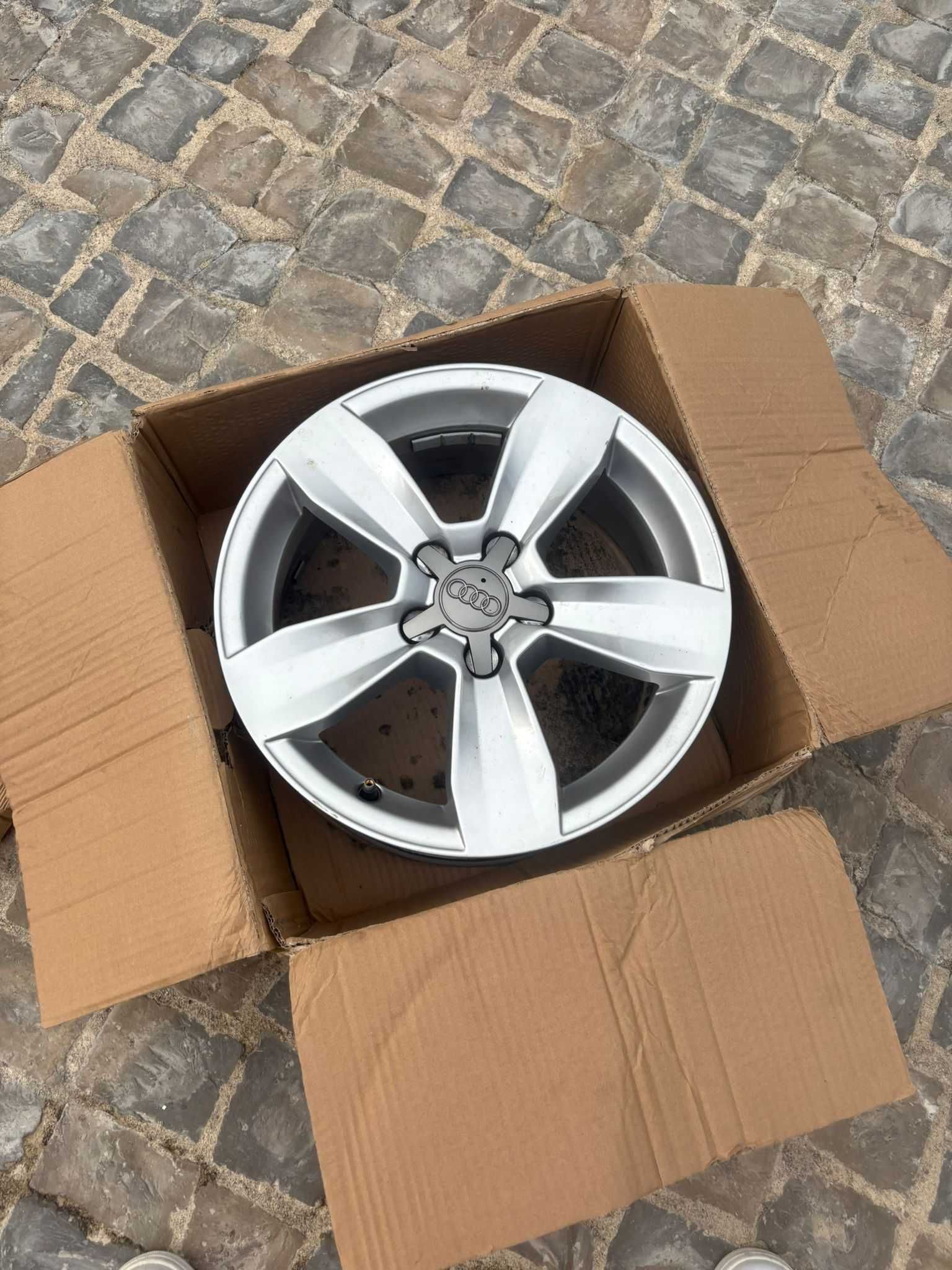 Jantes Originais Audi 17" – 5 Furos – Conjunto de 4