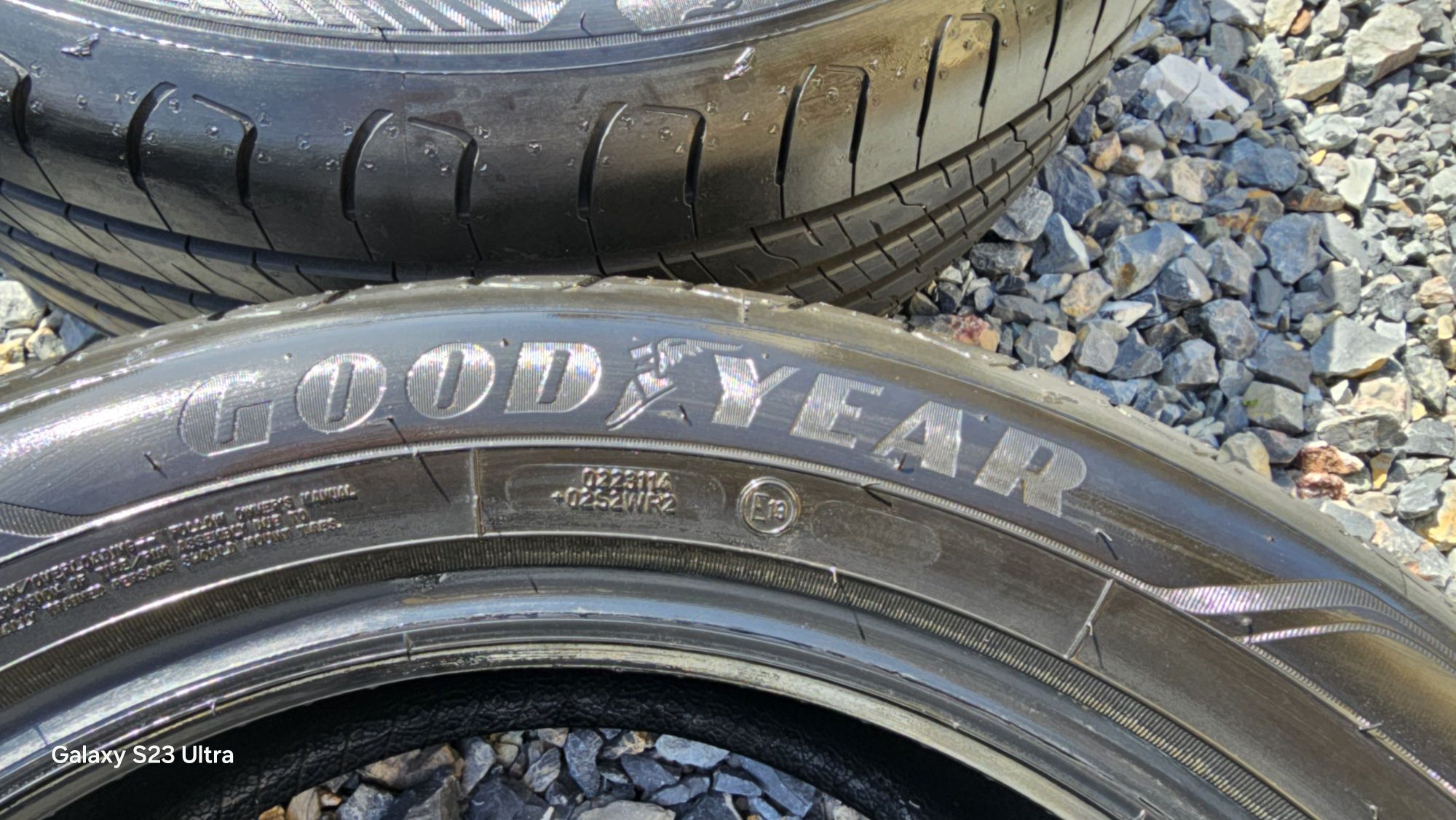 Opony letnie  goodyear efficientgrip performance 2 215/50/R17 J