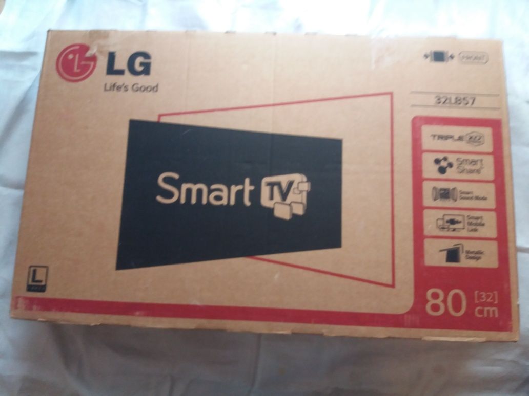 Телевизор смарт LG 32LB57