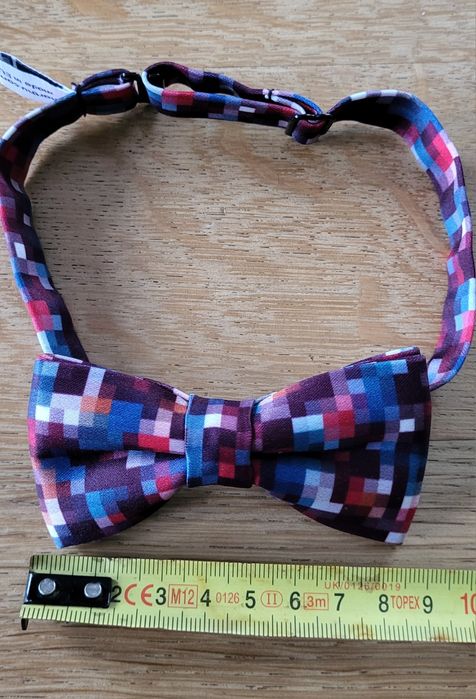 Elegancka muszka Marthu pixel dla dziecka