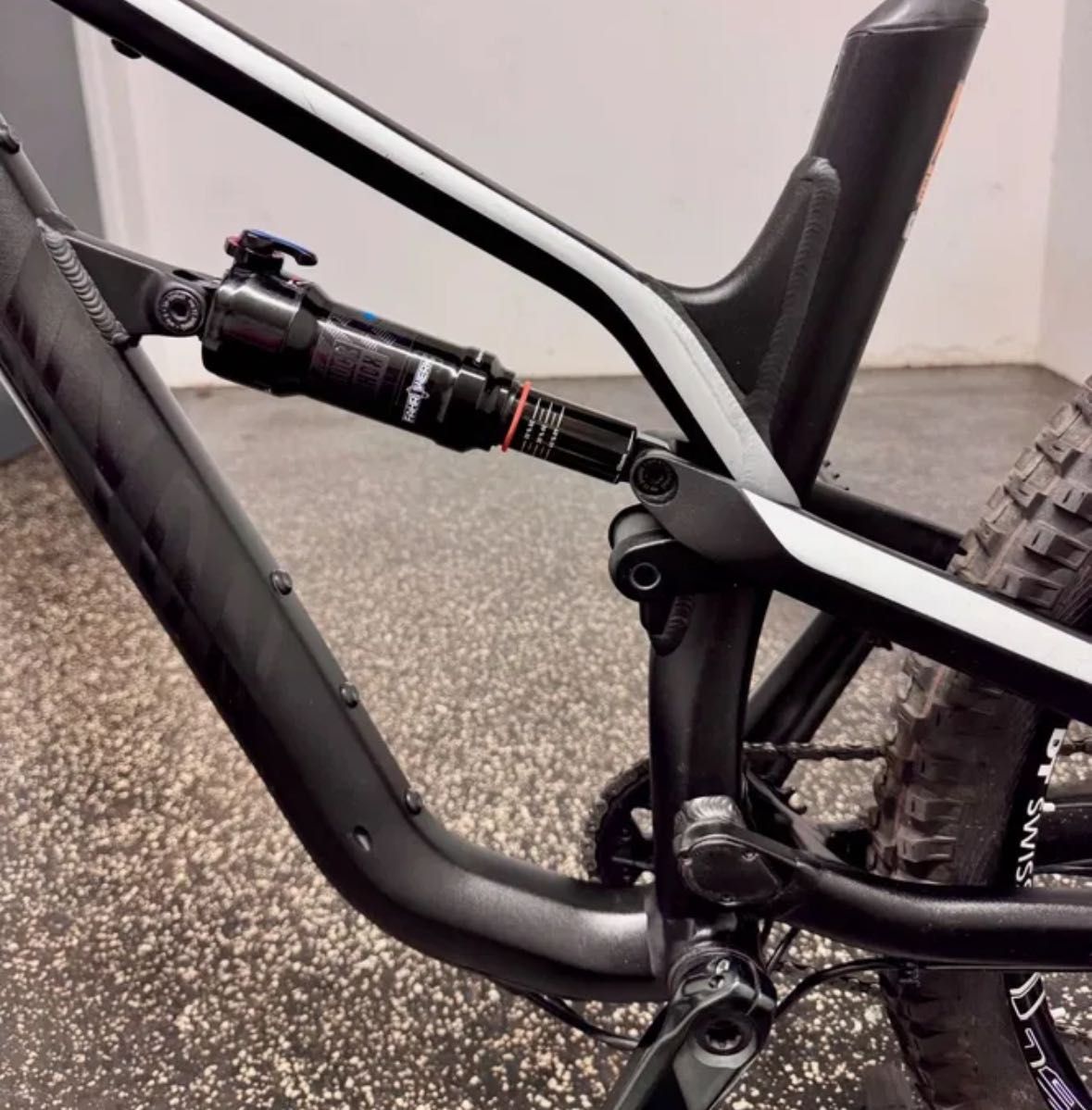 Canyon Spectral  2019 M 27,5 Rs Pike  DT Swiss Shimano XT Super Stan