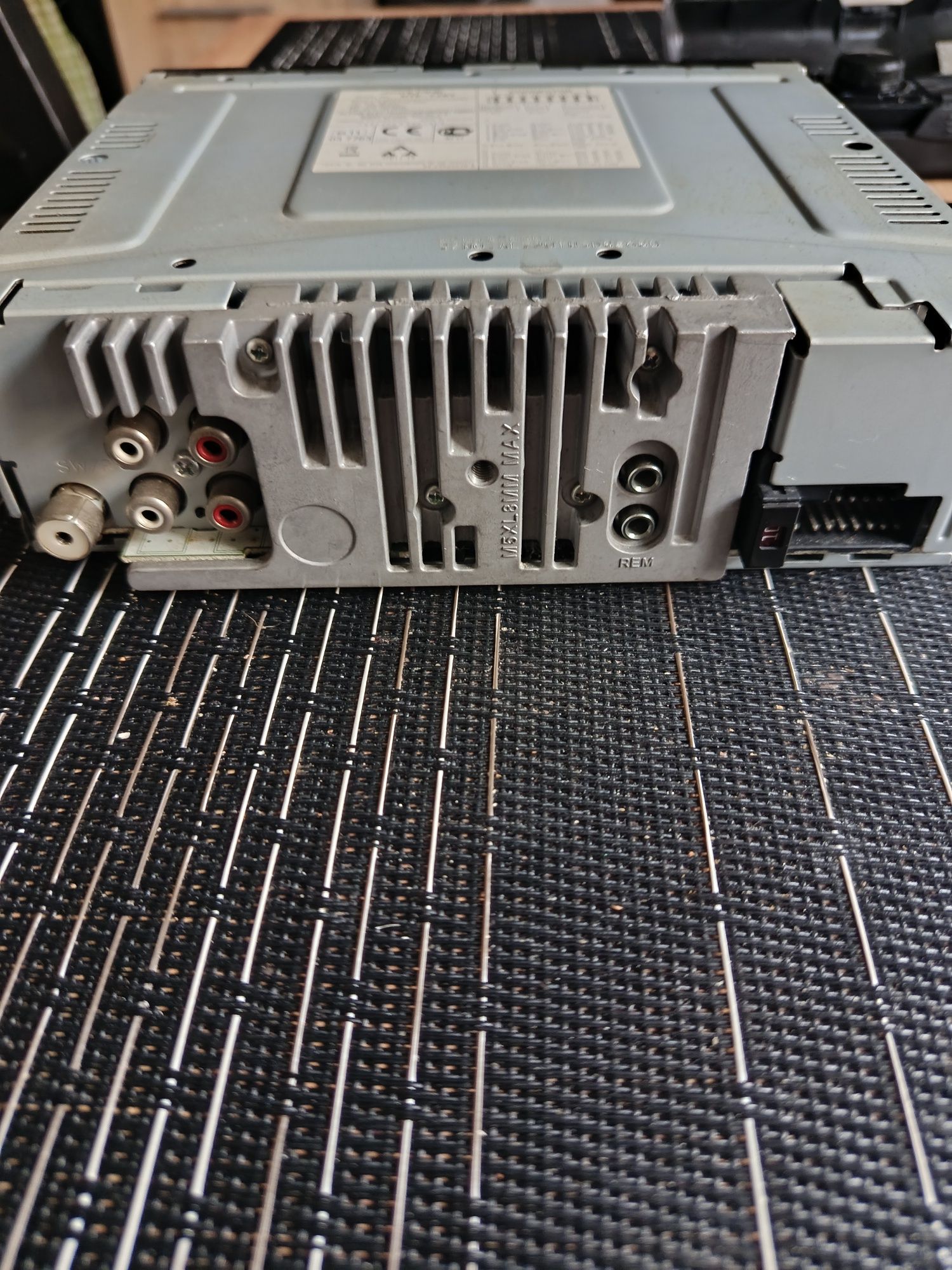 Radio Alpine ute-72Bt