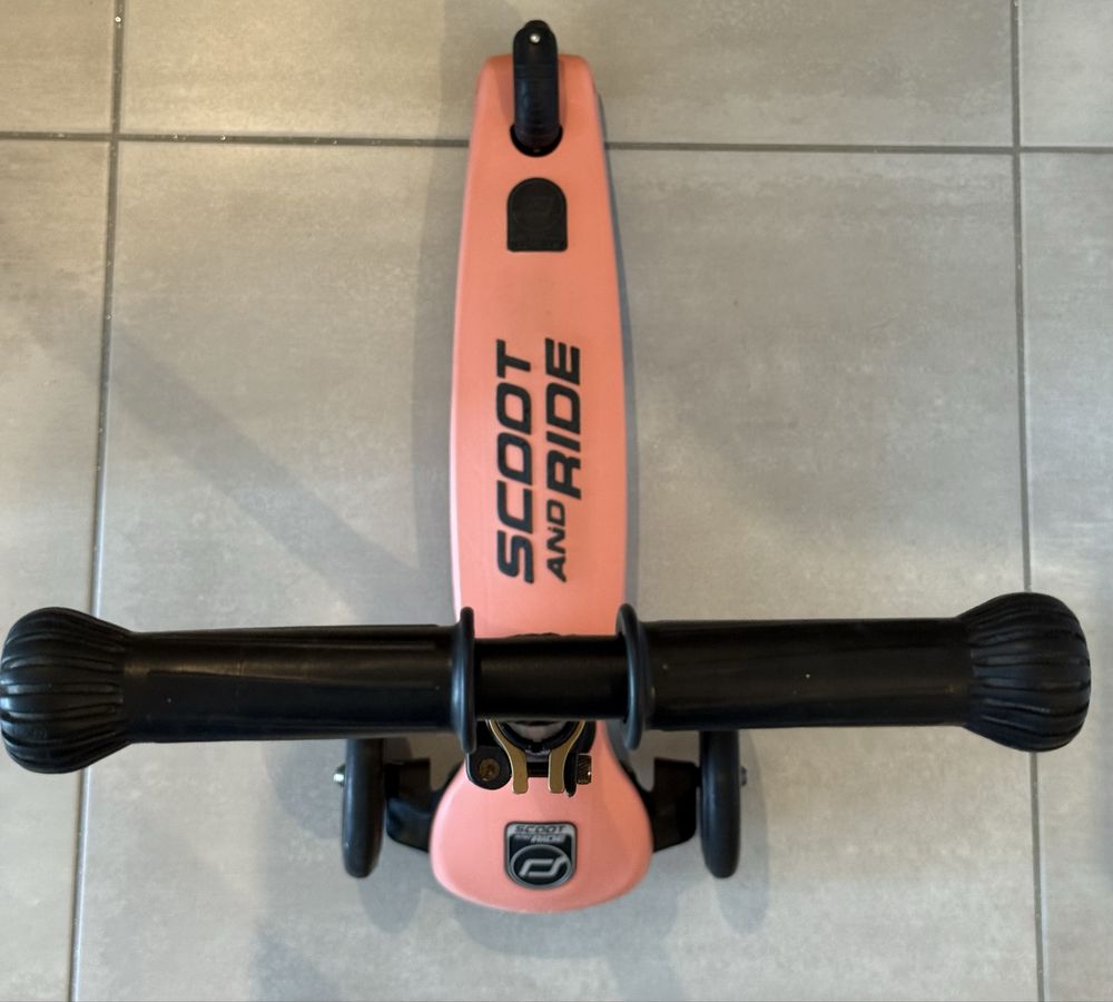 SCOOTANDRIDE Highwaykick 3 LED Hulajnoga