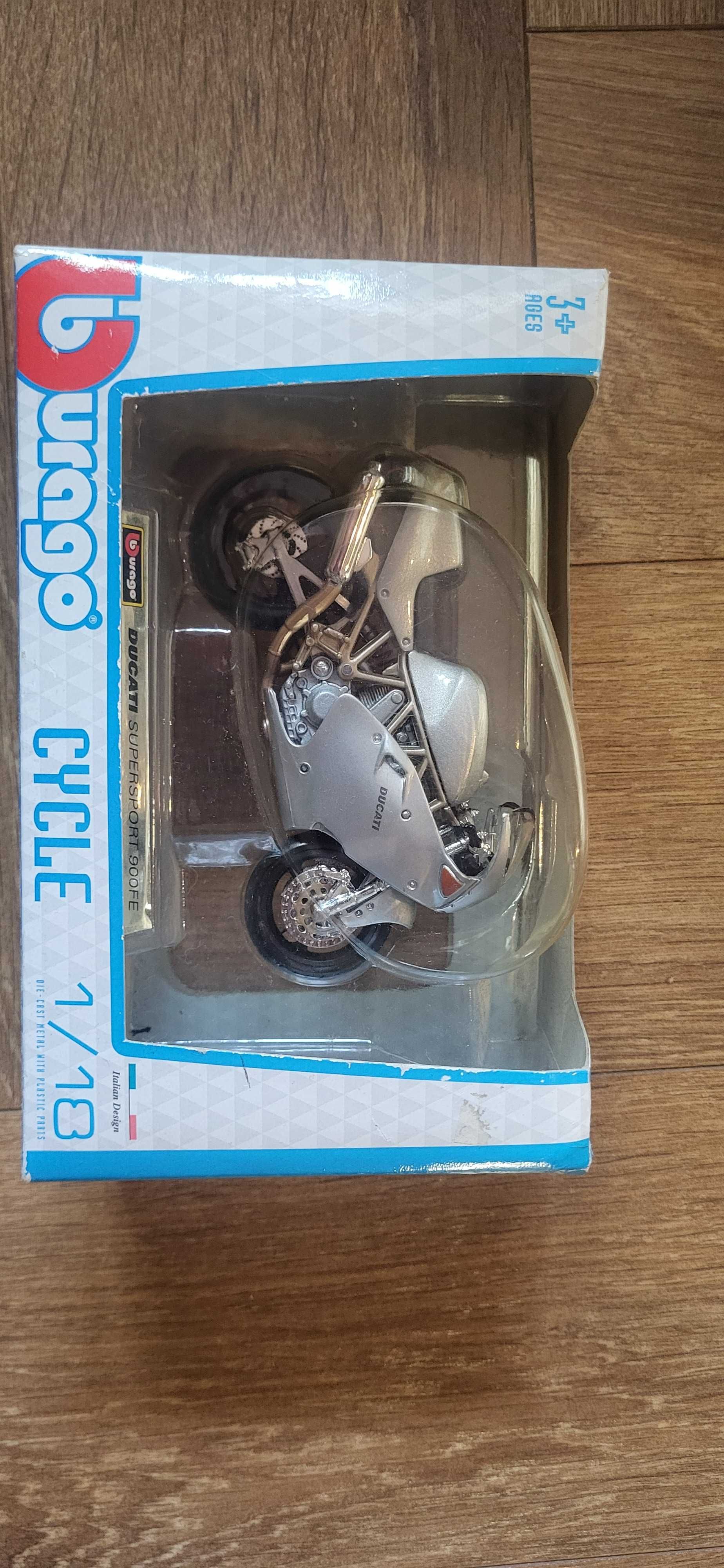 Model motocykle.