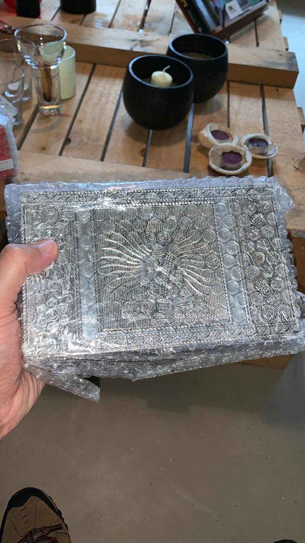 Aluminiowe pudełko szkatułka kuferek organizer na biżuterię PREZENT