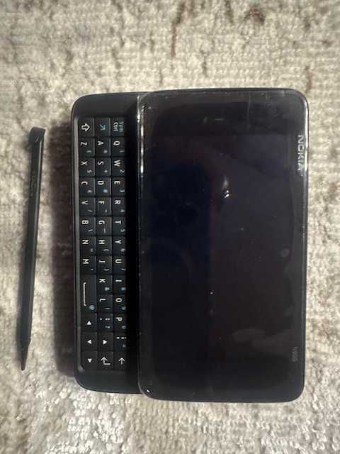 Nokia N 900 unikat z kompletem oryginalnych akcesoriów