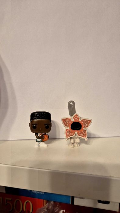 Figurki stranger things Demogorgon i Lucas