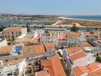 Loja, devoluta, no centro de Lagos, Algarve