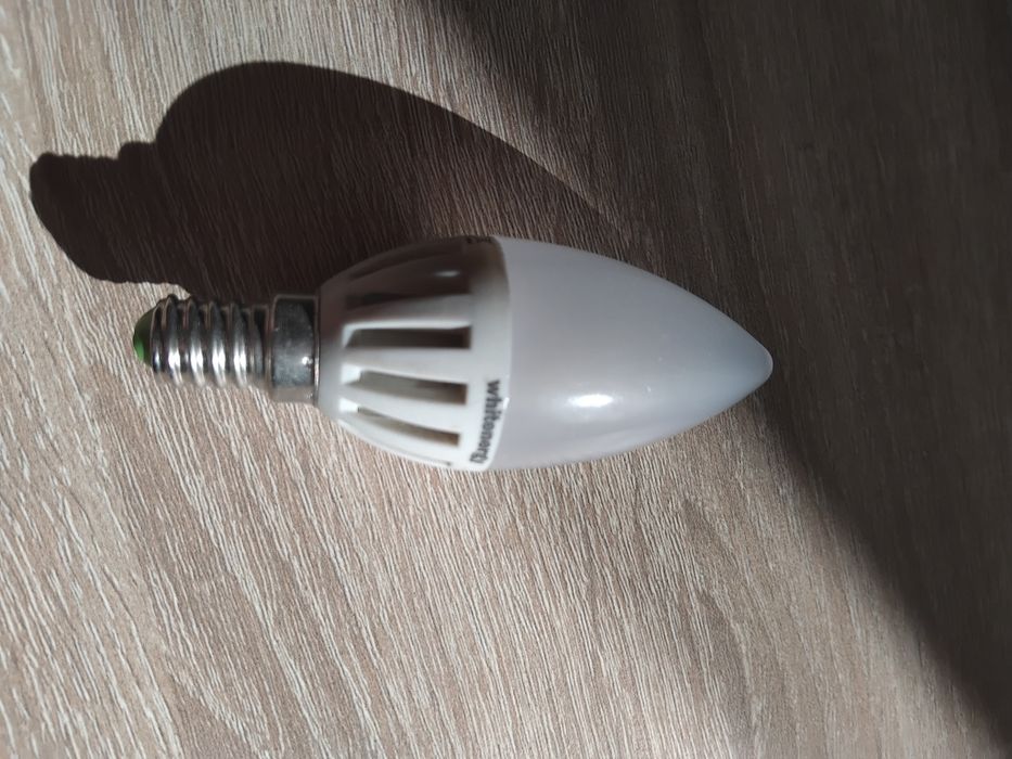 Biała żarówka IKEA