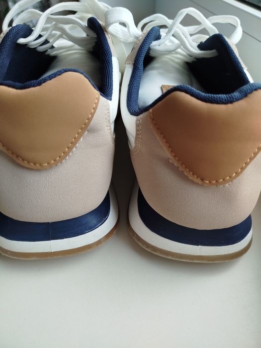 Кросівки чоловічі демісезонні р.42-43