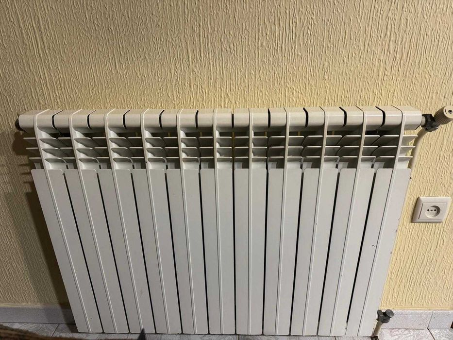 11 radiadores águas quente, Roca 690€