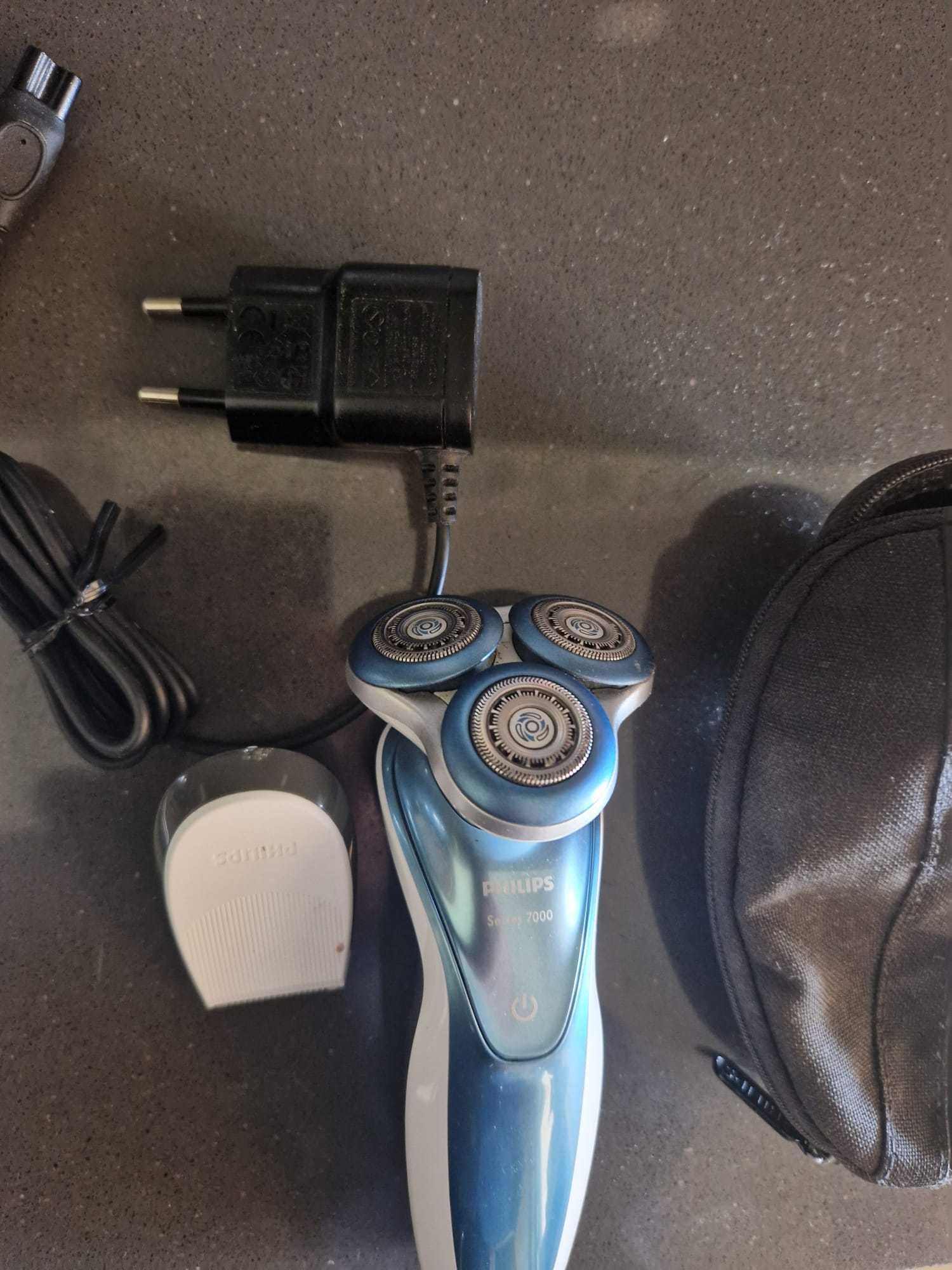 Máquina barbear aparar barba Philips