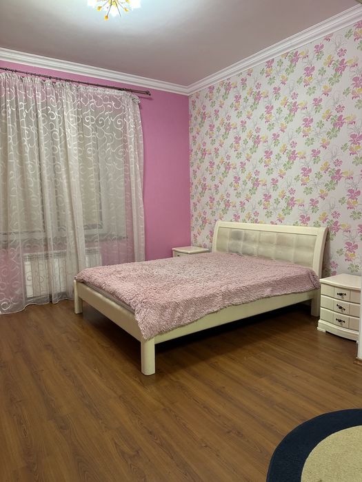 Сдам до Лета спальня и кухня-студия на пер.Хантадзе