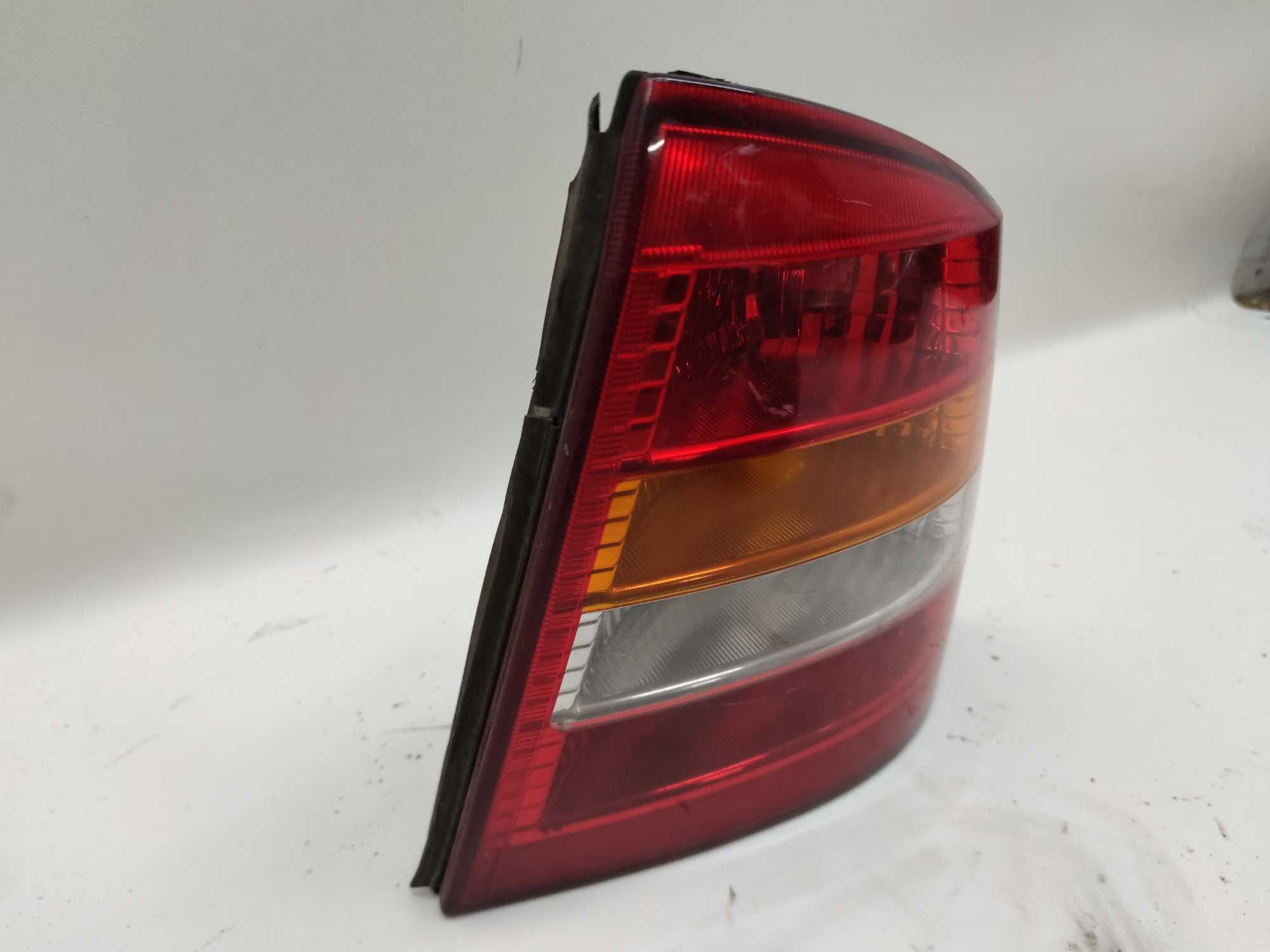 Opel Astra G HB Lampa Prawa Tylna Prawy Tył