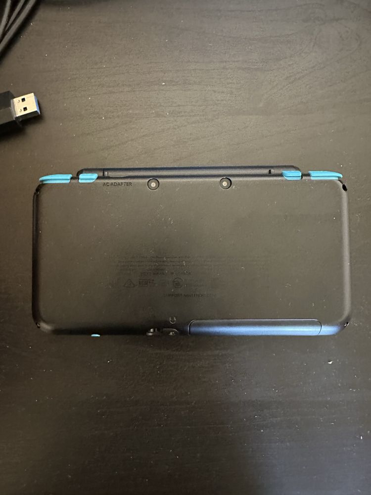 Nintendoo 2DS XL