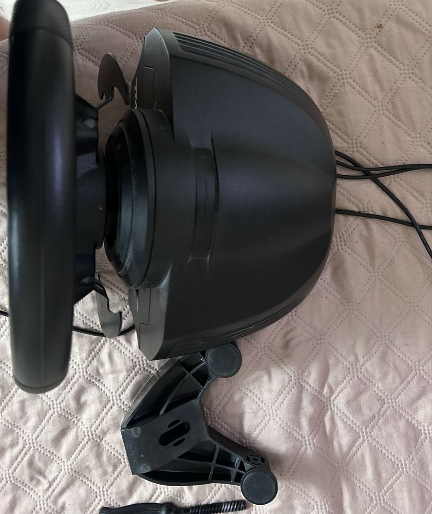 Kierownica Thrustmaster tmx w zestawie z pedałami
