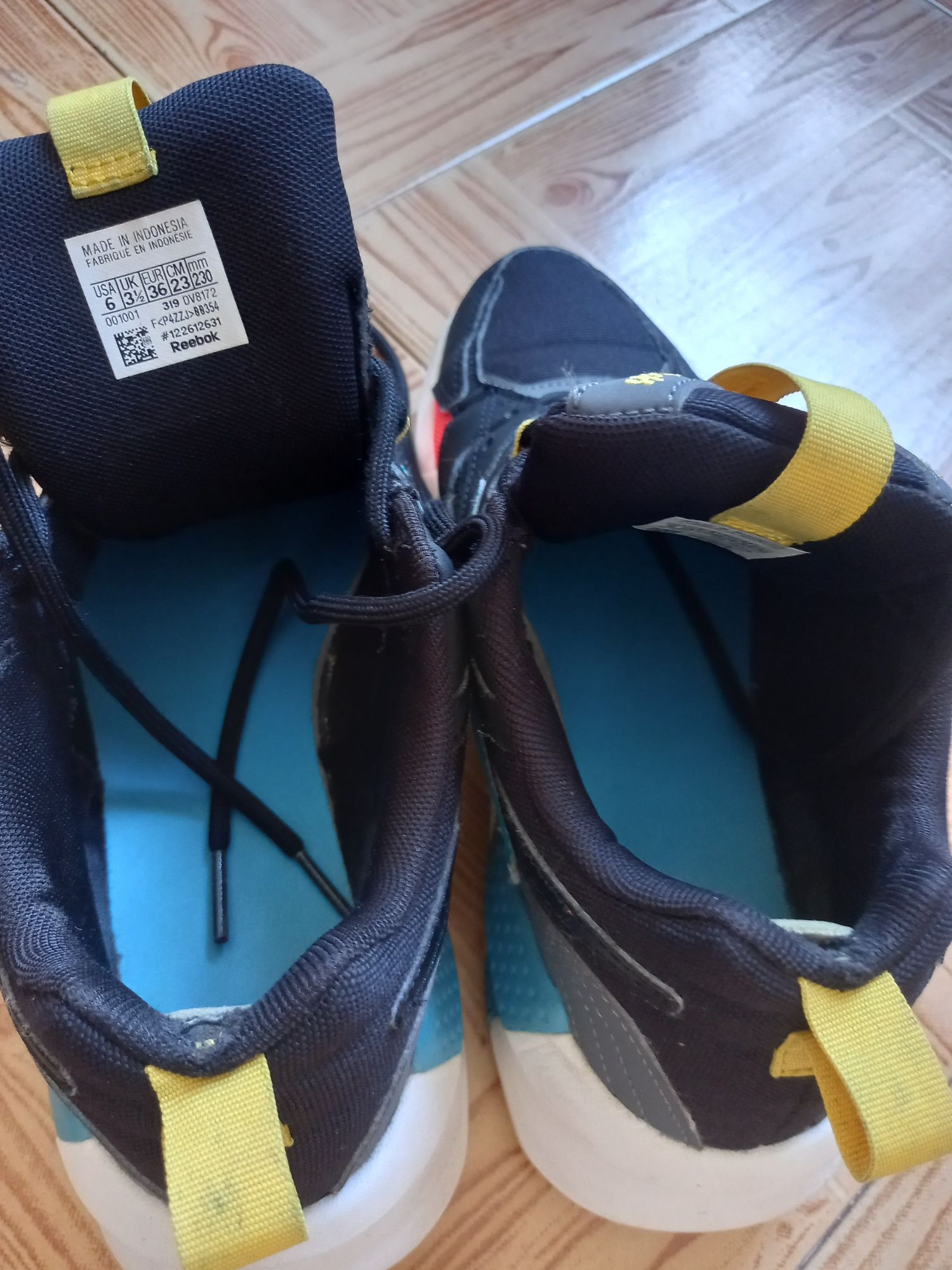 Sapatilhas. Reebok  36
