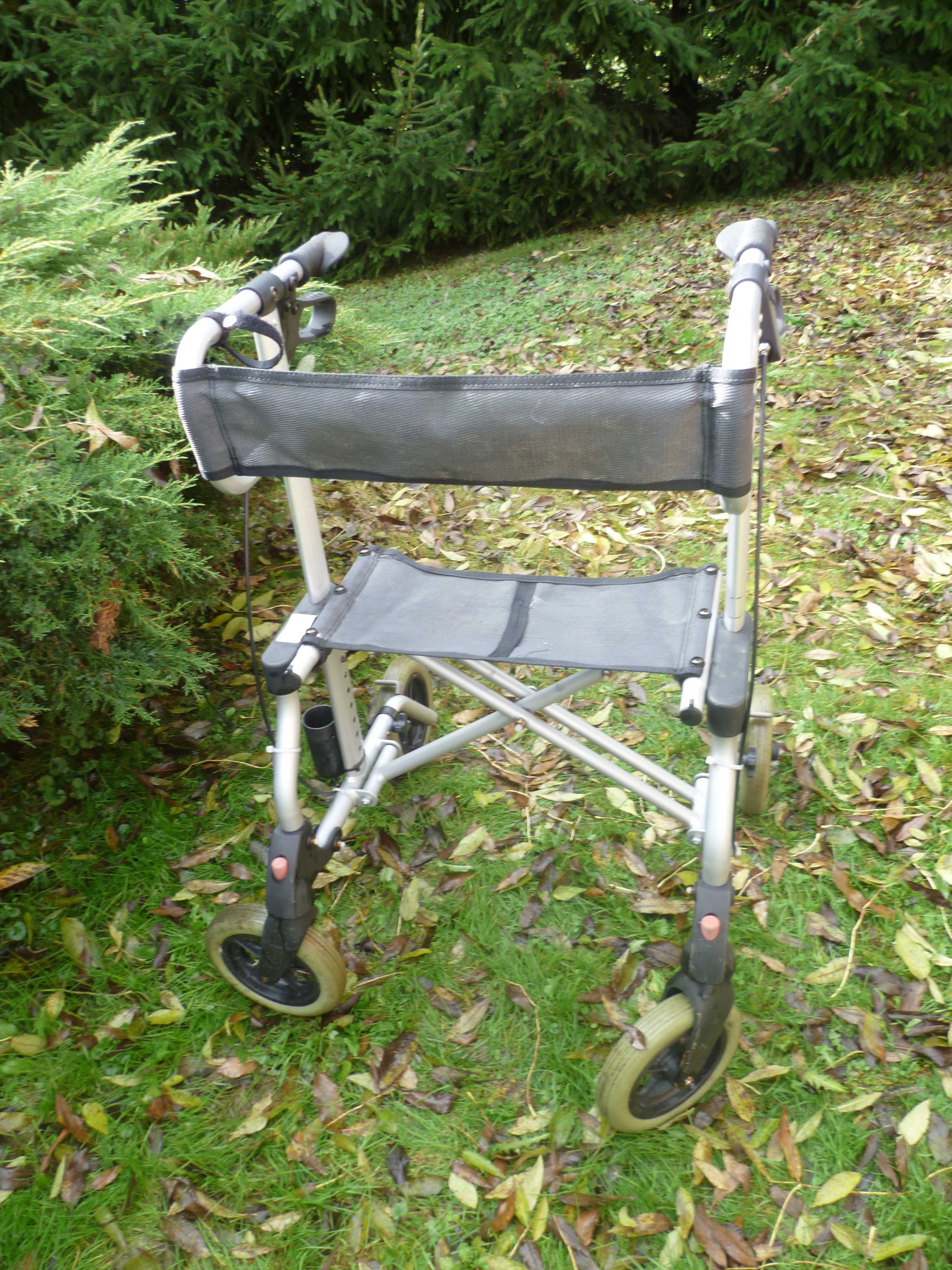 Balkonik chodzik rollator  składany aluminiowy na kółkach 135 kg