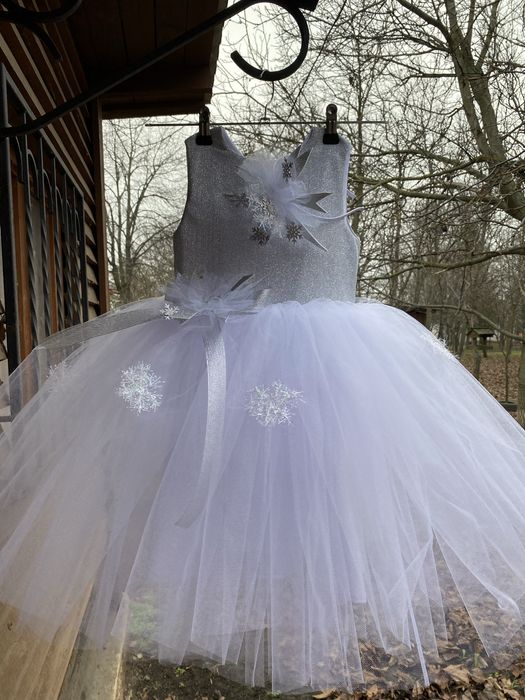 Сукня сніжинка біла зима нова новорічна плаття дитяче сніжна королева