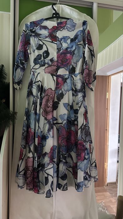 Плаття вечірнє-легке