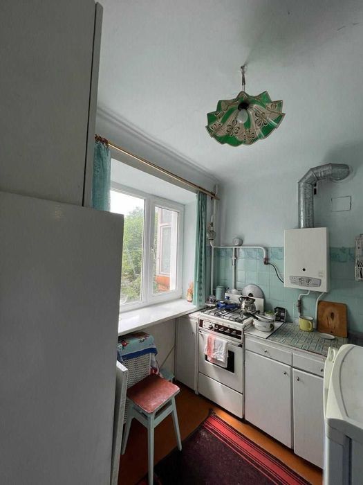 2к, Виставка , середній поверх, косметика