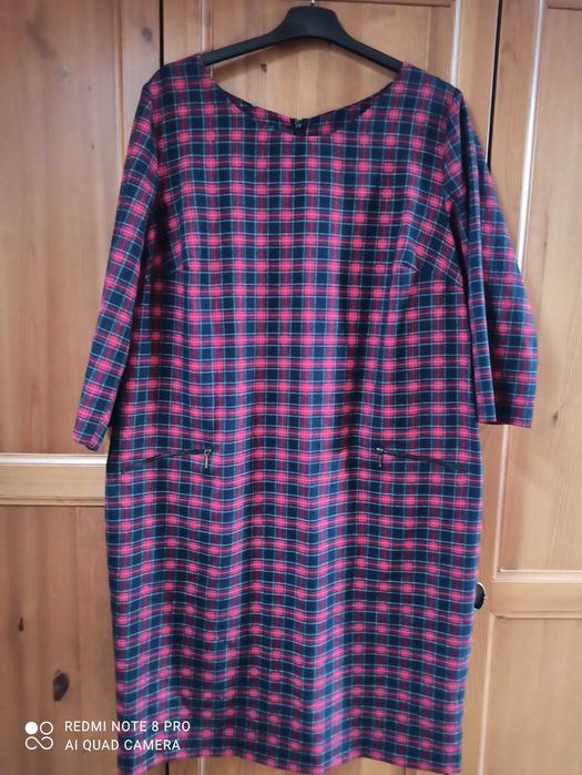 Sukienka w kratę