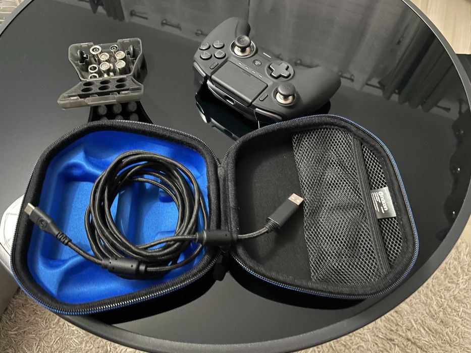 Kontroler Nacon Revolution Unlimited Pro PS4/PC