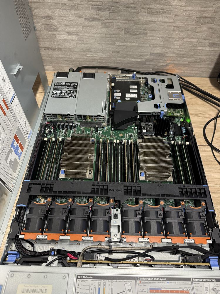 Сервер Dell PowerEdge R640 Dual Xeon Silver 4110/128gb ddr4/без HDD