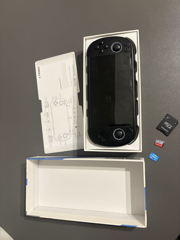Trimui Smart Pro Black 1.1.0