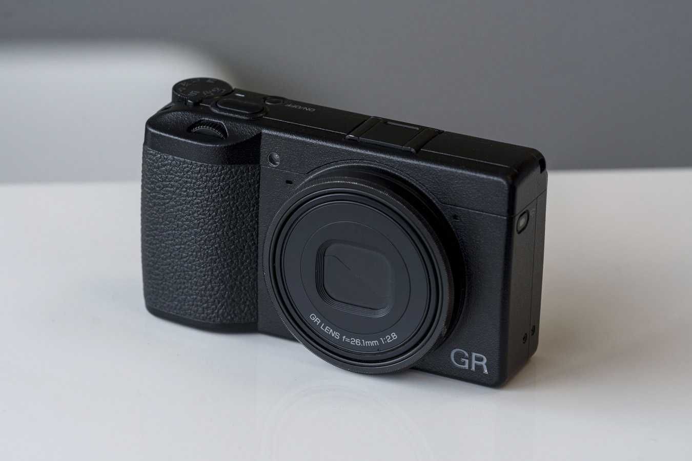 aparat Ricoh GR IIIx